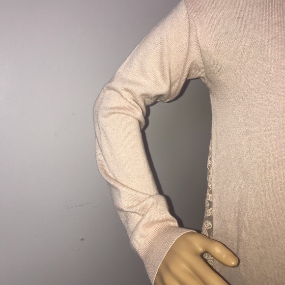 American Eagle Pink Lace Back Oversized Sweater - Size Small Petite - Picture 4 of 10